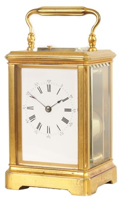 Lot 727 - A GOOD LATE 19TH CENTURY FRENCH GILT BRASS REPEATING CARRIAGE CLOCK WITH ORIGINAL LEATHER CARRYING CASE