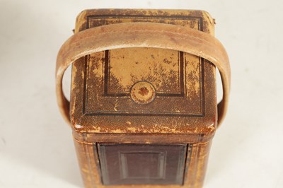 Lot 727 - A GOOD LATE 19TH CENTURY FRENCH GILT BRASS REPEATING CARRIAGE CLOCK WITH ORIGINAL LEATHER CARRYING CASE