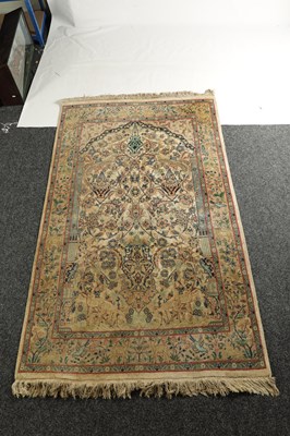 Lot 618 - A 20TH CENTURY EASTERN WOVEN RUG