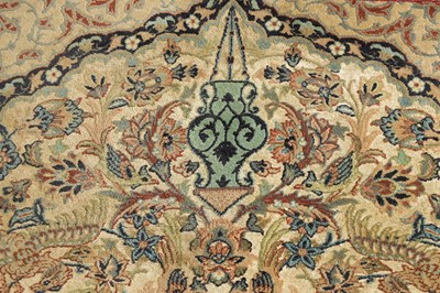 Lot 618 - A 20TH CENTURY EASTERN WOVEN RUG