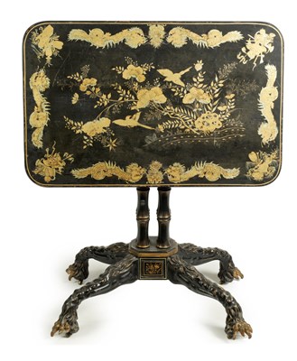 Lot 948 - AN UNUSUAL EARLY 19TH CENTURY ANGLO CHINESE CHINOISERIE DECORATED TILT TOP TABLE