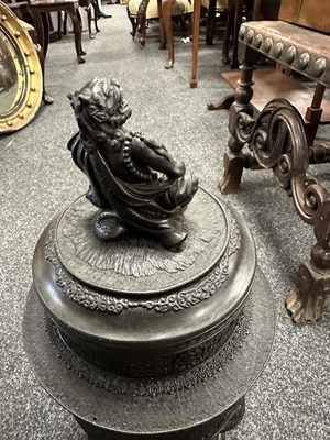 Lot 152 - A LARGE MEIJI PERIOD JAPANESE BRONZE KORO AND COVER