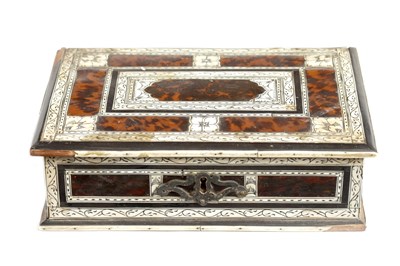 Lot 849 - AN 18TH CENTURY INDO PORTUGUESE TORTOISE SHELL AND IVORY VENEERED CASKET