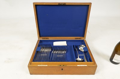 Lot 322 - A LATE 19TH CENTURY CASED SILVER 12 PIECE CANTEEN