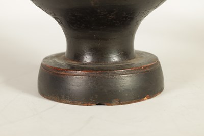 Lot 77 - AN EARLY RED-FIGURED BELL-KRATER