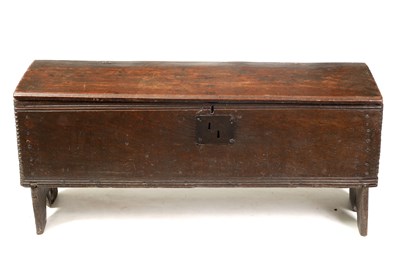 Lot 988 - A GOOD 17TH CENTURY OAK PLANK COFFER