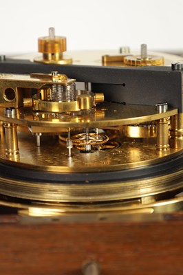Lot 765 - THOMAS MERCER, ST. ALBANS. No. 923. A MID 20TH CENTURY EIGHT-DAY MARINE CHRONOMETER