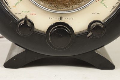 Lot 600 - A 1940’S TYPE A22 ECKO RADIO