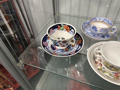 Lot 30 - A LARGE COLLECTION OF VARIOUS 19TH CENTURY TEA CUPS AND SAUCERS