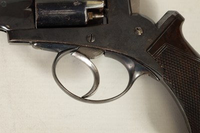 Lot 386 - A 19TH CENTURY CASED FIVE-SHOT 120 BORE REVOLVER BY DEAN AND SON, LONDON BRIDGE