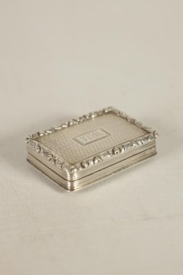 Lot 330 - A GEORGE IV SILVER VINAIGRETTE BY NATHANIEL MILLS