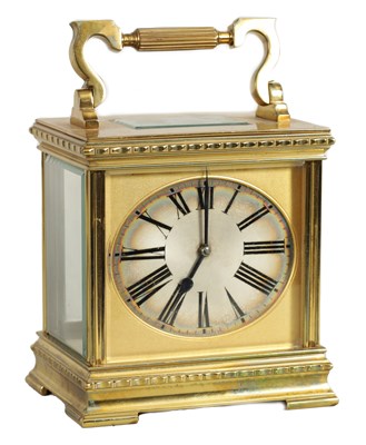 Lot 816 - AN EARLY 20TH CENTURY FRENCH LACQUERED BRASS STRIKING CARRIAGE CLOCK