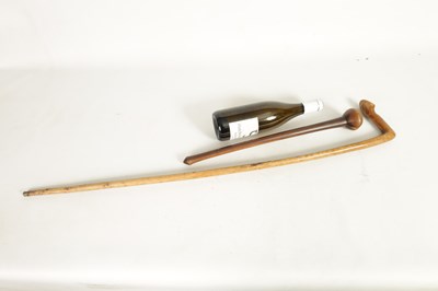 Lot 456 - OF BOER WAR INTEREST, A LATE 19TH CENTURY CARVED WALKING STICK AND KNOBKERRY