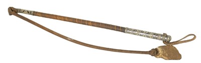Lot 450 - AN EARLY 19TH CENTURY CAUCASIAN  SILVER NIELLO AND LEATHER-BOUND FOLDING RIDING CROP