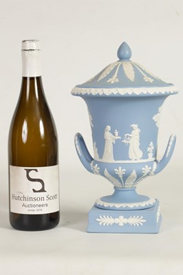 Lot 78 - A WEDGWOOD JASPERWARE CAMPANA SHAPED VASE AND COVER