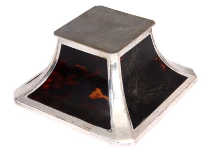 Lot 301 - AN ART DECO SILVER AND TORTOISESHELL INKWELL...