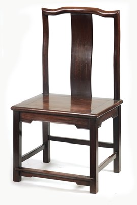 Lot 104 - A 19TH CENTURY CHINESE HARDWOOD SINGLE CHAIR