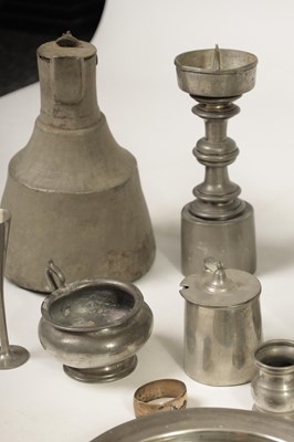 Lot 427 - A COLLECTION OF 18TH/19TH CENTURY PEWTER ITEMS