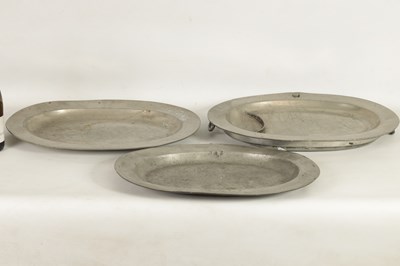 Lot 443 - A SELECTION OF 22 18TH AND 19TH CENTURY OVAL AND CIRCULAR PEWTER DISHES/MEAT PLATES