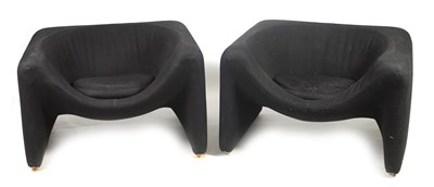 Lot 1035 - A PAIR OF MID 20TH CENTURY VINTAGE BLACK UPHOLSTERED CHAIRS