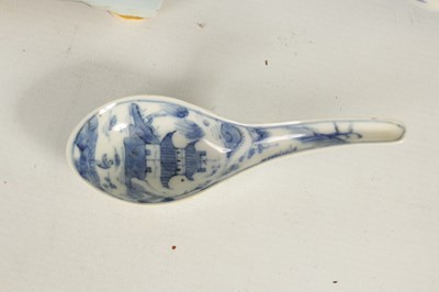 Lot 148 - A 19th CENTURY CHINESE BLUE AND WHITE SQAURE TAPERING JARDINIERE