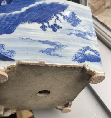 Lot 148 - A 19th CENTURY CHINESE BLUE AND WHITE SQAURE TAPERING JARDINIERE