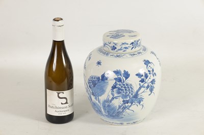 Lot 162 - AN 18TH CENTURY CHINESE BLUE AND WHITE GINGER JAR AND COVER
