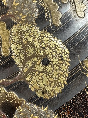 Lot 174 - A FINE JAPANESE MEIJI PERIOD RAISED LACQUER WORK BOX