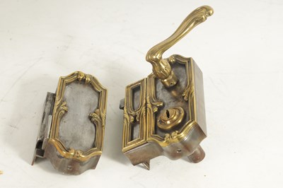 Lot 435 - A 19TH CENTURY FRENCH STEEL AND CAST BRASS MOUNTED DOOR LOCK