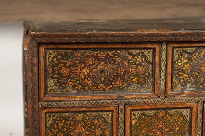 Lot 190 - A 17TH CENTURY ANGLO INDIAN TABLE CABINET