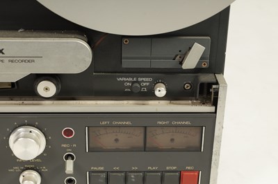 Lot 604 - A VINTAGE B77 MKII REEL TO REEL STEREO TAPE RECORDER