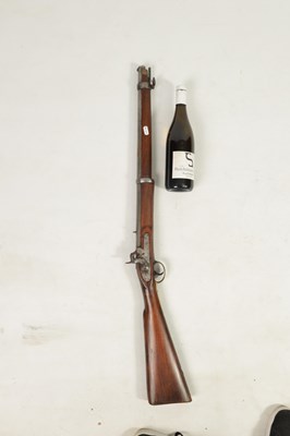 Lot 371 - A 19TH CENTURY PERCUSSION SERVICE CARBINE