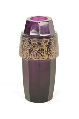 Lot 9 - AN EARLY 20TH-CENTURY PURPLE GLASS VIENNA SECESSIONIST VASE IN THE MOSER STYLE