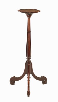 Lot 1173 - AN EARLY GEORGE III MAHOGANY TORCHERE IN THE CHIPPENDALE MANNER