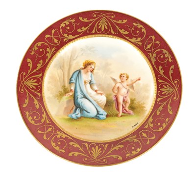 Lot 101 - A SMALL LATE 19TH CENTURY VIENNA STYLE PLATE