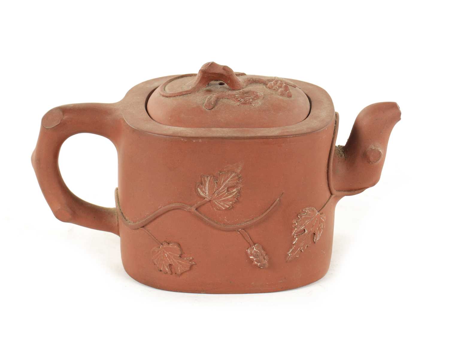 Lot 176 - A CHINESE TERRACOTTA TEAPOT