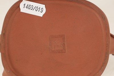 Lot 176 - A CHINESE TERRACOTTA TEAPOT