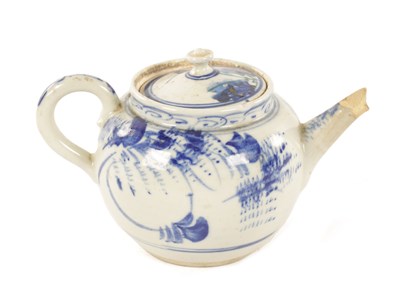 Lot 252 - A JAPANESE BLUE AND WHITE PORCELAIN TEAPOT