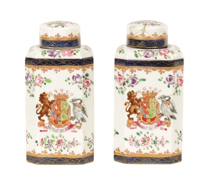 Lot 67 - A PAIR OF LATE 19TH-CENTURY SAMSON TEA CADDIES IN THE ORIENTAL STYLE