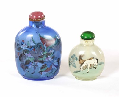 Lot 224 - A LATE 19TH/EARLY 20TH CENTURY CHINESE REVERSE PAINTED BLUE GLASS SNUFF BOTTLE OF LARGE SIZE