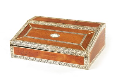 Lot 182 - A GOOD 19TH CENTURY ANGLO INDIAN VIZAGAPATAM SANDALWOOD AND IVORY BANDED WRITING SLOPE