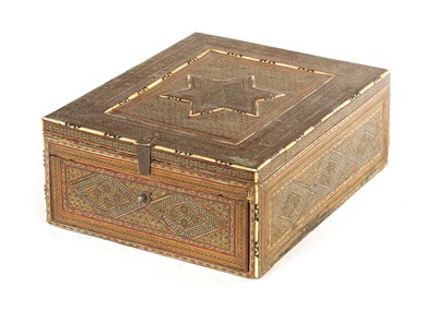 Lot 173 - AN 18TH CENTURY PERSIAN VIZAGAPATAM MOSAIC DRESSING BOX