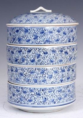 Lot 196 - A CHINESE EXPORT BLUE AND WHITE STACKING SET...