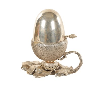 Lot 423 - AN UNUSUAL 19TH CENTURY SILVER PLATED EGG CODDLER