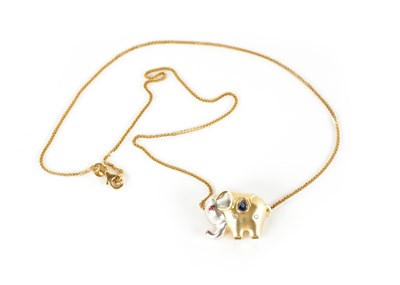 Lot 349 - A 14K TWO-COLOUR GOLD ELEPHANT PENDANT