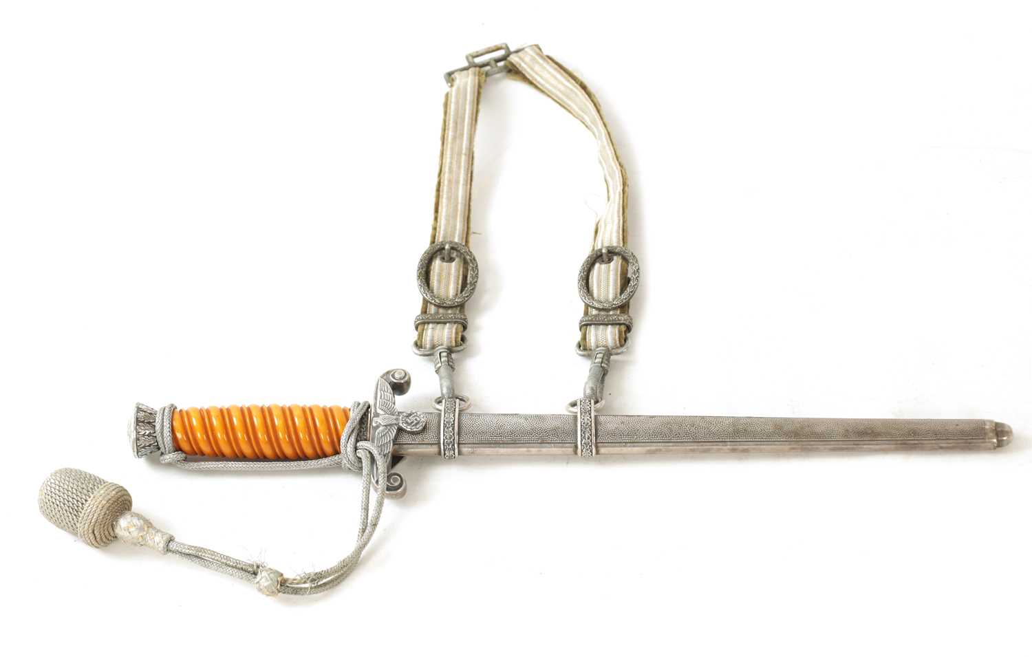 Lot 460 - A GERMAN ARMY (HEER) PARADE DAGGER