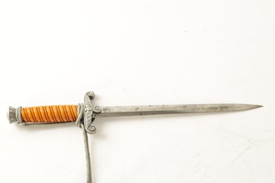 Lot 460 - A GERMAN ARMY (HEER) PARADE DAGGER