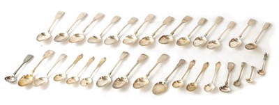 Lot 399 - A LARGE COLLECTION OF GEORGIAN, VICTORIAN AND LATER SILVER TEA AND MUSTARD SPOONS