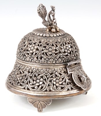 Lot 242 - A 19TH CENTURY .900 INDIAN SILVER BELL-SHAPED...