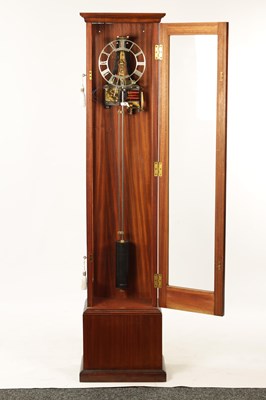 Lot 921 - JOHN WILDING, PETWORTH. A 20TH CENTURY ELECTRIC REGULATOR MASTER CLOCK